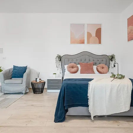 Апартаменти Modern Mosaic-azur Apartment163 Бухарест